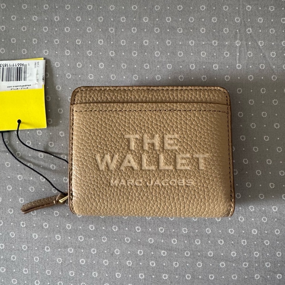NWT The Wallet Marc Jacobs
